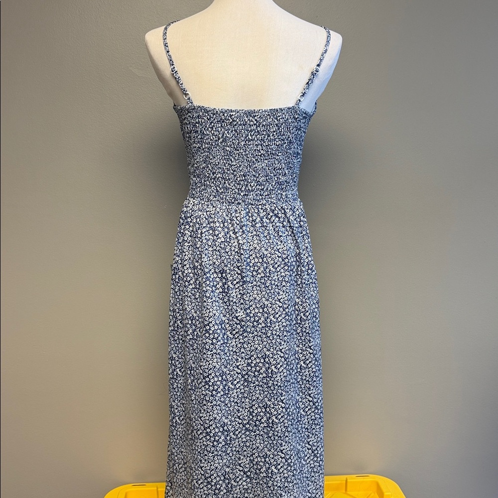Angashion Floral Midi Dress Size L Blue Button Front Sleeveless - Picture 4 of 7